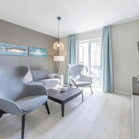 アパート Boddenflair In Der Seefahrtschule ヴストロ