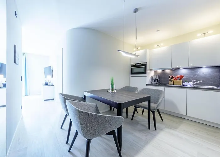 Boddenflair In Der Seefahrtschule Wustrow (Fischland)