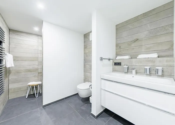 Boddenflair In Der Seefahrtschule Lägenhet Wustrow (Fischland)